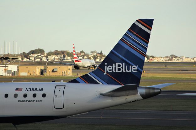 jetblue-gbb148e368_1280